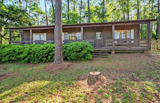 2153 Hill n Dale St N, Tallahassee, FL 32317