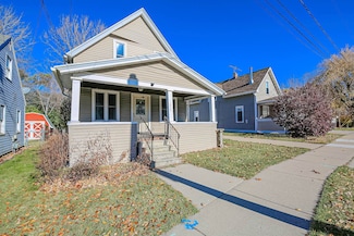 1424 E College Ave, Appleton, WI 54915