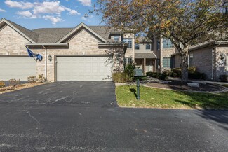 1715 Apple Blossom Dr, Munster, IN 46321