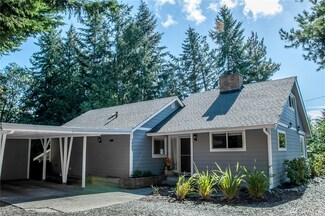 3004 Olympus Dr, Bremerton, WA 98310