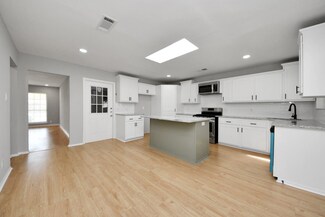 1405 Wichita St, Pasadena, TX 77502