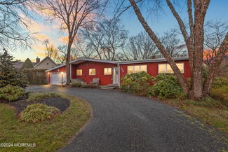 109 Swimming River Rd, Tinton Falls, NJ 07724