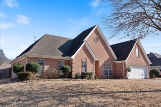 1016 Deer Creek Dr, Hernando, MS 38632