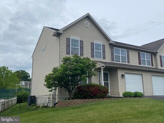 1025 Daisy Dr, Temple, PA 19560