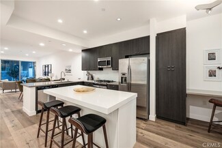 6001 Carlton Way Unit 104, Los Angeles, CA 90028
