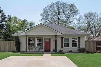 103 Texas St, Pottsboro, TX 75076