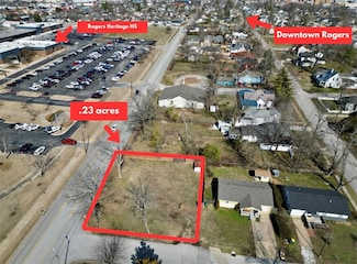 415 W Mulberry St, Rogers, AR 72756