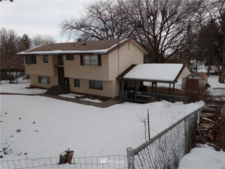 674 5th Ave N, Okanogan, WA 98840