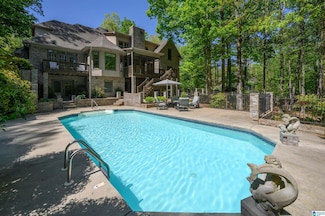 135 N Lake Dr, Birmingham, AL 35242