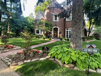 4200 Roland Blvd, Saint Louis, MO 63121