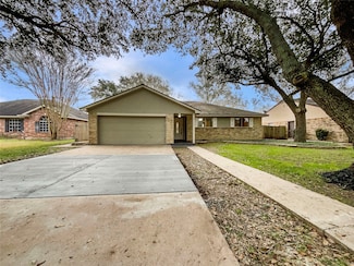1909 Grant St, Rosenberg, TX 77471