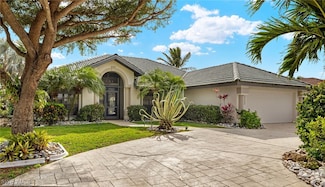 3229 SE 1st Ct, Cape Coral, FL 33904