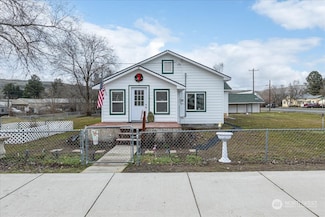 170 N Main St, Washtucna, WA 99371