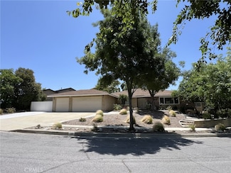 108 Limestone Rd, Claremont, CA 91711