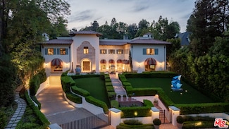 4009 Valley Meadow Rd, Encino, CA 91436