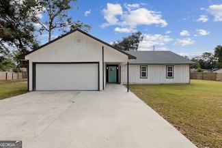 102 Bellvue Ct, Saint Marys, GA 31558