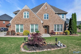 2 Winter King Dr SW, Huntsville, AL 35824