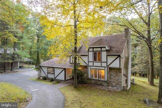 4460 Sheep Rock Rd, Macungie, PA 18062