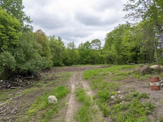 42 Pleasant St, Antrim, NH 03440
