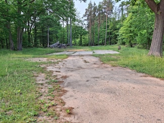5365 112th Ave, Fennville, MI 49408