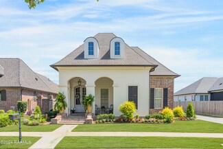 214 Gleneagles Cir, Broussard, LA 70518