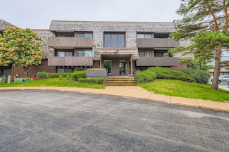 525 Timber Ridge Dr Unit 208, Carol Stream, IL 60188