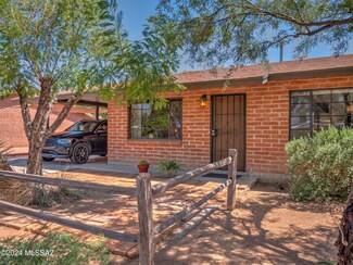 4338 E Monte Vista Dr, Tucson, AZ 85712
