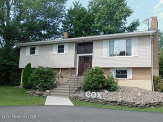 3319 Blytheburn Rd, Mountain Top, PA 18707