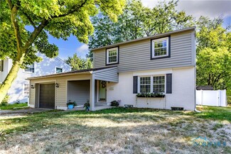 906 Phillips St, Maumee, OH 43537