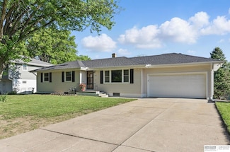 4314 Oak St, Omaha, NE 68105