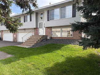 7655 Afton Ct, Woodbury, MN 55125