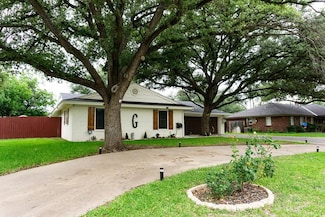 1917 S A&m Ave, San Angelo, TX 76904