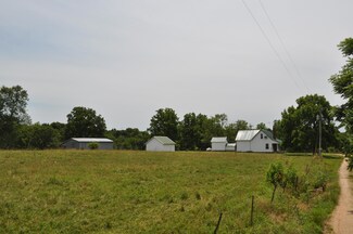 23005 Lawrence 2090, Ash Grove, MO 65604