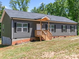 208 Walnut Branch Rd, Weaverville, NC 28787