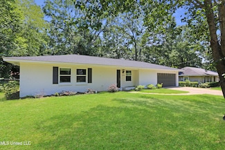 1250 Summer Ln, Jackson, MS 39211