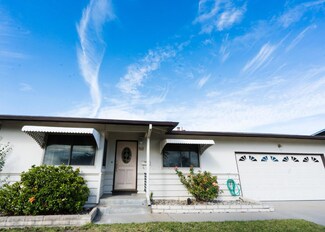 563 Cherokee Ct, Salinas, CA 93906