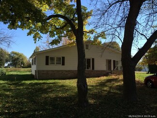 505 N Main Ave, Wyoming, IL 61491