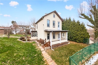 136 1 2 Chess St, Monongahela, PA 15063