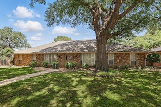 2607 Keystone Dr, Arlington, TX 76006