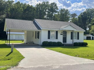 1114 Broad St, Windsor, NC 27983