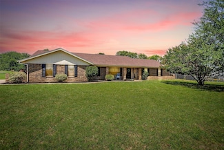 2720 Hill Ln, Cleburne, TX 76031