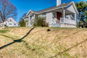 1701 Norway St, Bristol, VA 24201