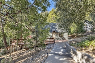 53360 Rising Glen Rd, Idyllwild-Pine Cove, CA 92549