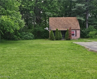 72 Idaho Rd, Youngstown, OH 44515
