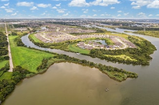 19613 Galveston Rd, Webster, TX 77598