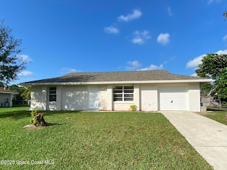 499 Brickell St SE, Palm Bay, FL 32909