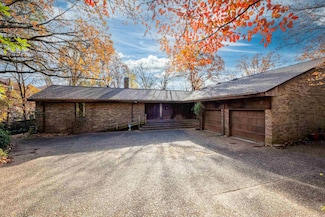 2039 Topf Rd, North Little Rock, AR 72116