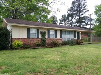10921 Birchwood Dr, Little Rock, AR 72211