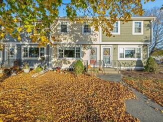 2 Lydon Ln Unit B2, Halifax, MA 02338