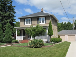628 Roosevelt Rd, Kohler, WI 53044